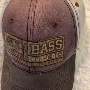 Bass Pro Shops tan and brown Hat